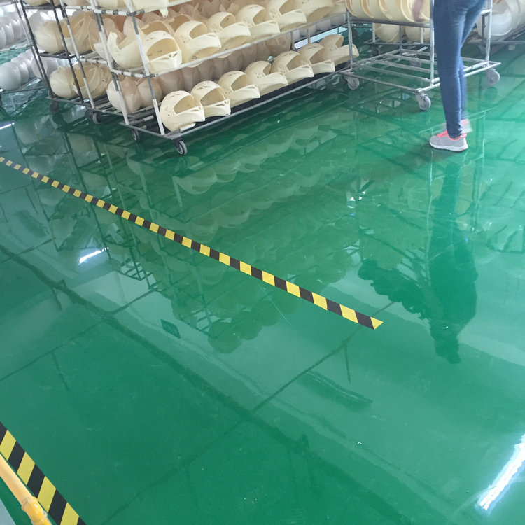 地坪漆報(bào)價(jià),地坪漆廠家_滄晟:如何保證環(huán)氧地坪工期呢