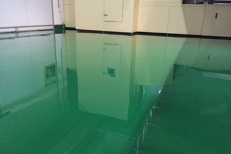 車間地坪選擇環氧自流地坪的特征_廈門滄晟地坪漆廠家