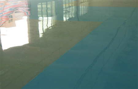 潮濕的環氧地坪如何處理？是否影響施工質量？